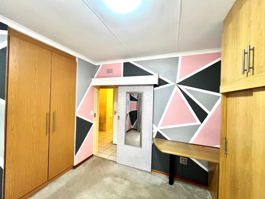 To Let 3 Bedroom Property for Rent in Noordwyk Gauteng