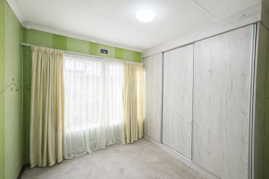 To Let 3 Bedroom Property for Rent in Noordwyk Gauteng