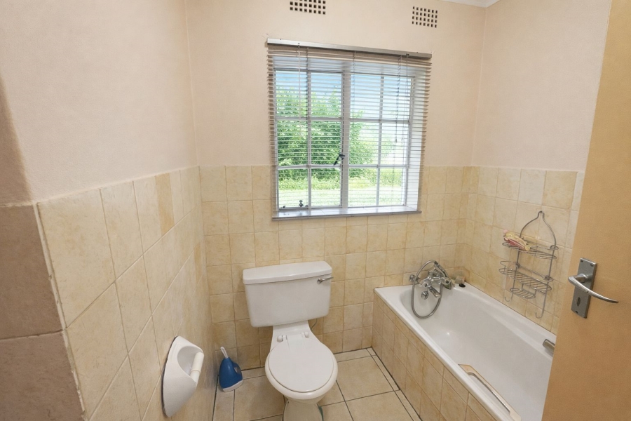 To Let 3 Bedroom Property for Rent in Noordwyk Gauteng