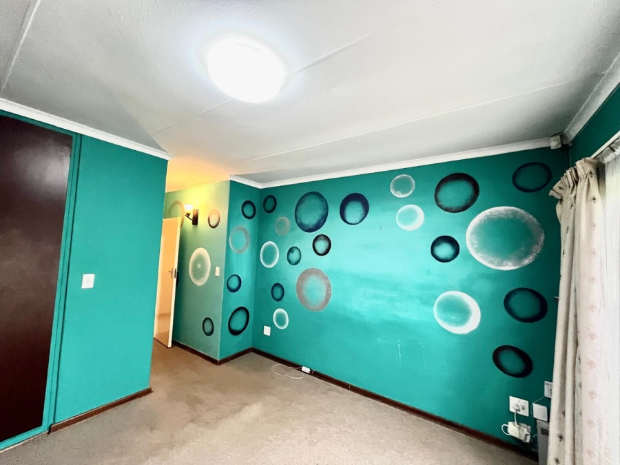 To Let 3 Bedroom Property for Rent in Noordwyk Gauteng