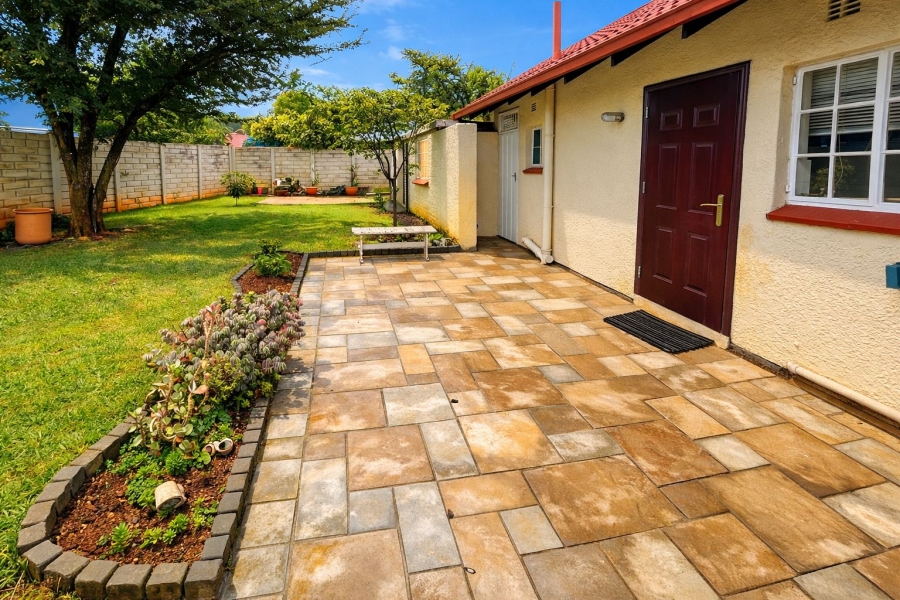 To Let 3 Bedroom Property for Rent in Noordwyk Gauteng