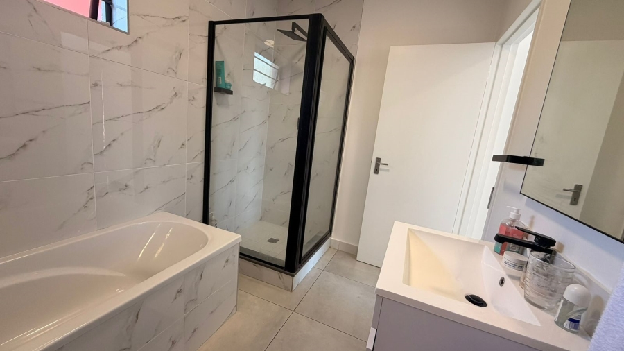 3 Bedroom Property for Sale in Bryanston Gauteng