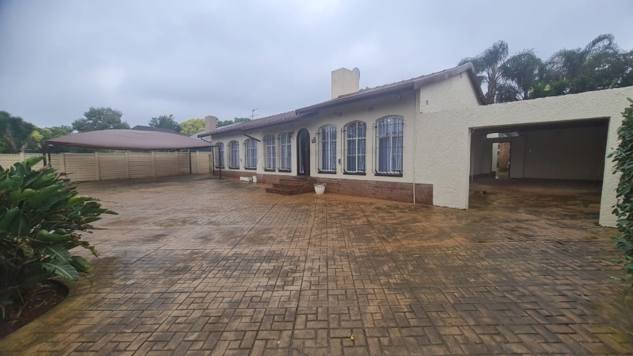 To Let 3 Bedroom Property for Rent in Highway Gardens Gauteng