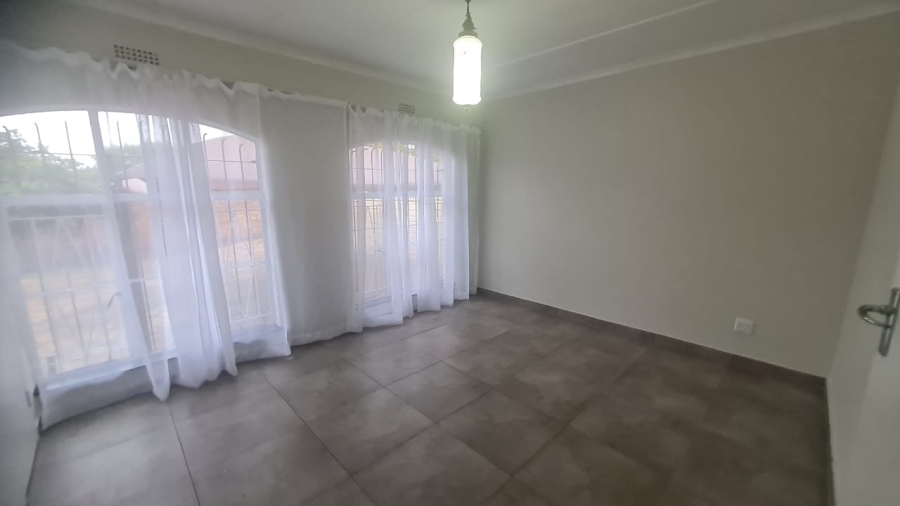To Let 3 Bedroom Property for Rent in Highway Gardens Gauteng