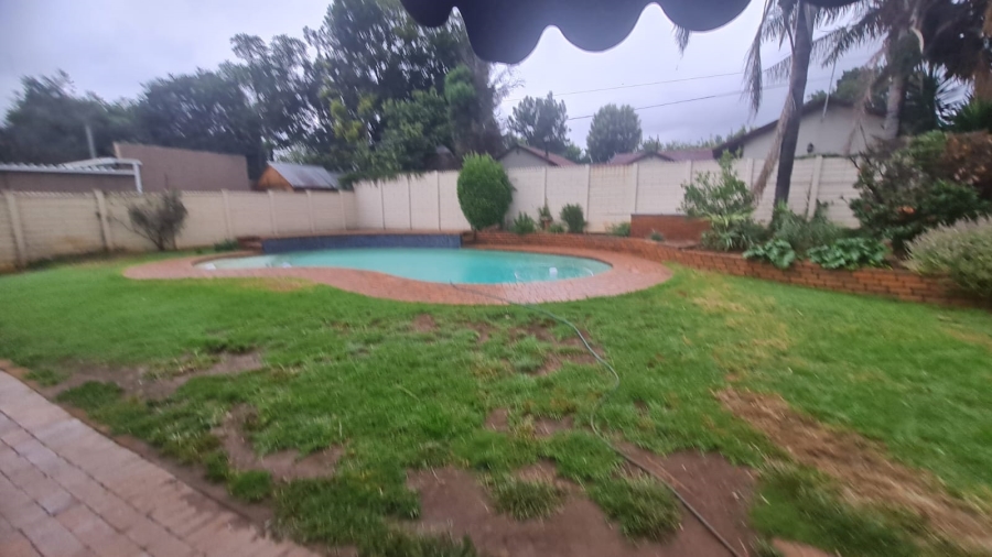 To Let 3 Bedroom Property for Rent in Highway Gardens Gauteng