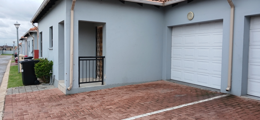 3 Bedroom Property for Sale in Parkrand Gauteng