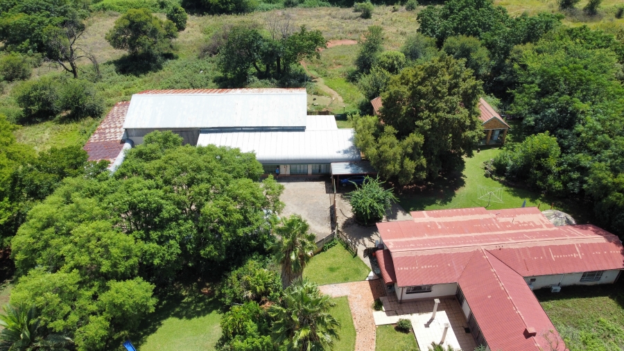 10 Bedroom Property for Sale in Kameeldrift West Gauteng
