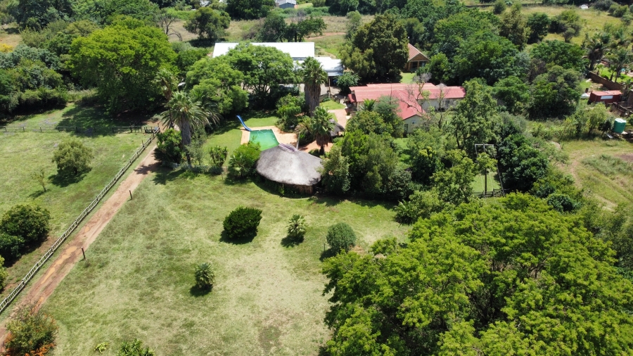 10 Bedroom Property for Sale in Kameeldrift West Gauteng