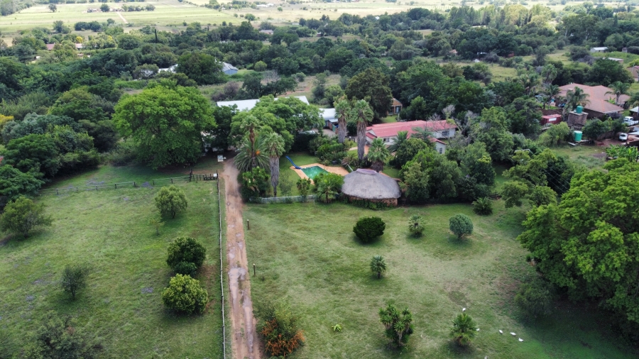 10 Bedroom Property for Sale in Kameeldrift West Gauteng