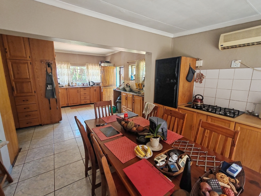 10 Bedroom Property for Sale in Kameeldrift West Gauteng