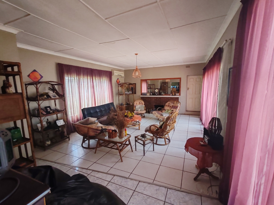 10 Bedroom Property for Sale in Kameeldrift West Gauteng