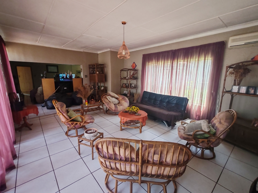 10 Bedroom Property for Sale in Kameeldrift West Gauteng