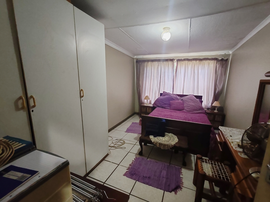 10 Bedroom Property for Sale in Kameeldrift West Gauteng