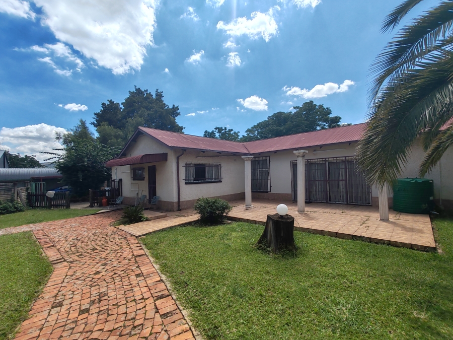 10 Bedroom Property for Sale in Kameeldrift West Gauteng