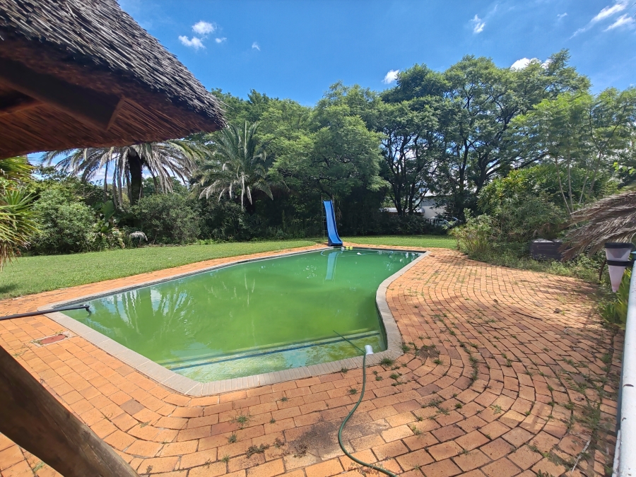 10 Bedroom Property for Sale in Kameeldrift West Gauteng