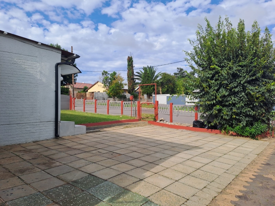 3 Bedroom Property for Sale in Unigray Gauteng