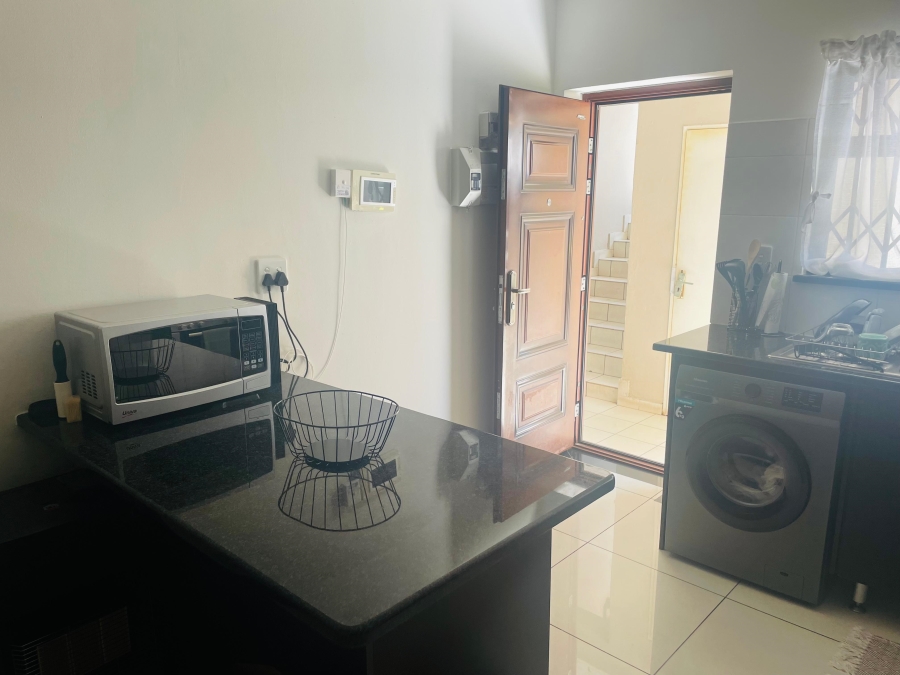 To Let 1 Bedroom Property for Rent in Noordwyk Gauteng