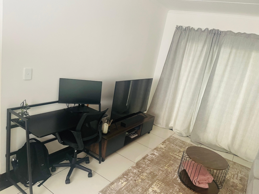 To Let 1 Bedroom Property for Rent in Noordwyk Gauteng