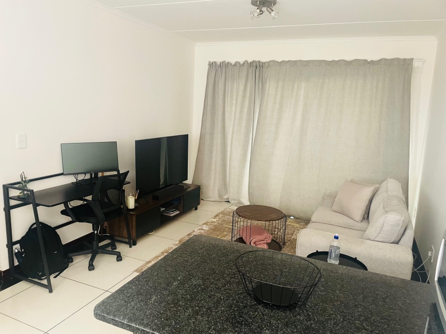 To Let 1 Bedroom Property for Rent in Noordwyk Gauteng