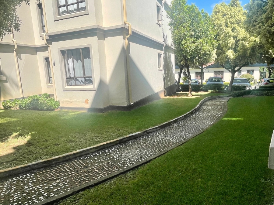 To Let 1 Bedroom Property for Rent in Noordwyk Gauteng