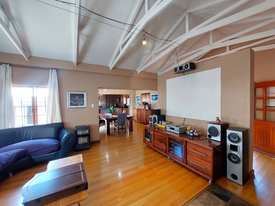 4 Bedroom Property for Sale in Waterkloof Ridge Gauteng