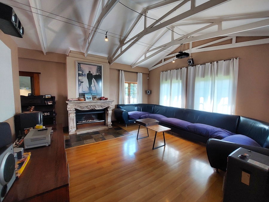 4 Bedroom Property for Sale in Waterkloof Ridge Gauteng