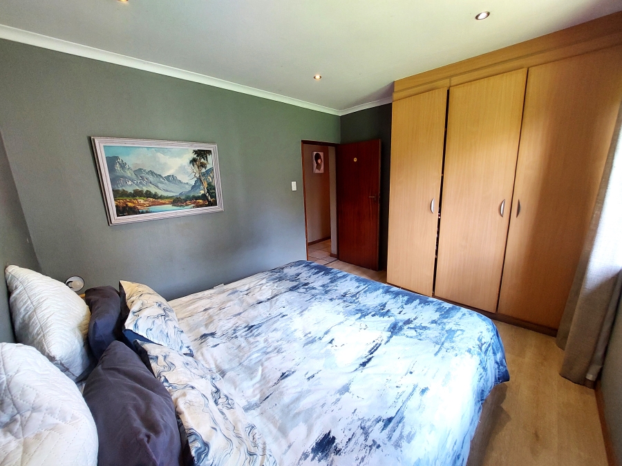 4 Bedroom Property for Sale in Waterkloof Ridge Gauteng