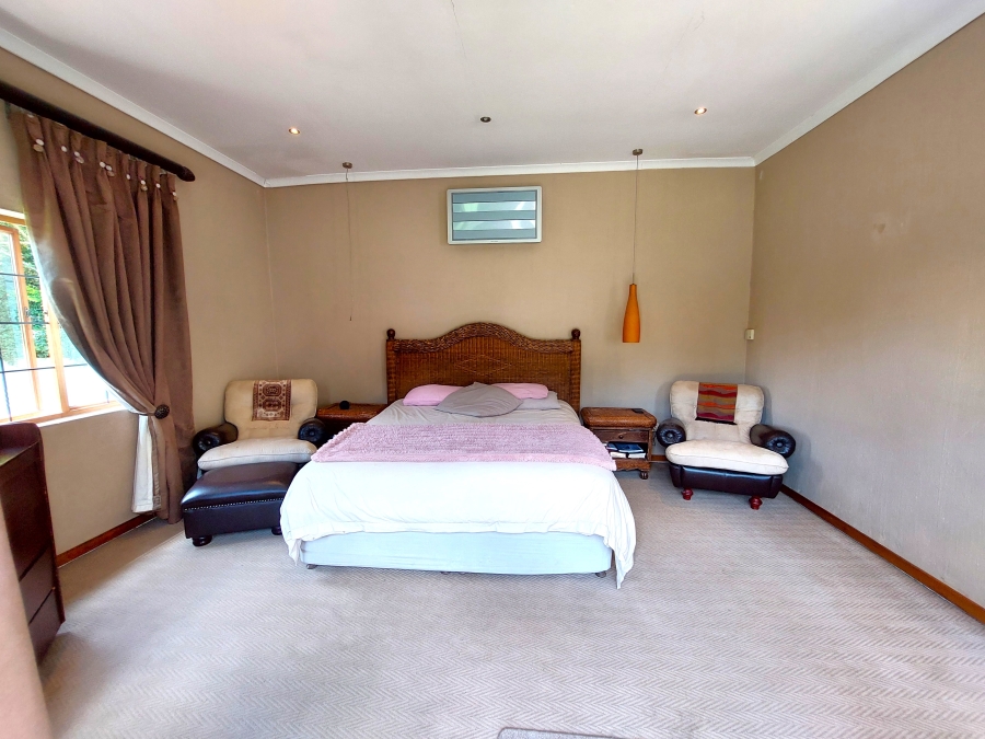4 Bedroom Property for Sale in Waterkloof Ridge Gauteng