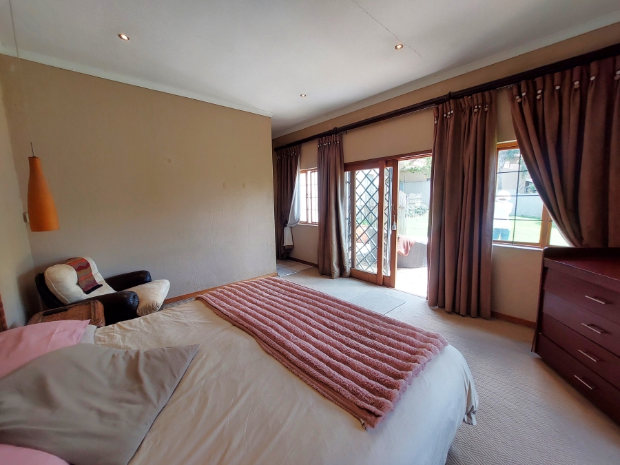 4 Bedroom Property for Sale in Waterkloof Ridge Gauteng