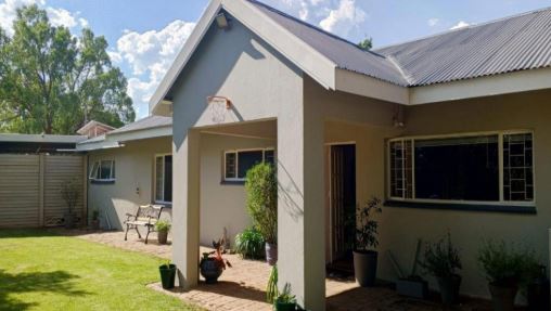 4 Bedroom Property for Sale in Meyerton Central Gauteng