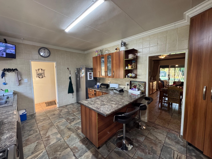 4 Bedroom Property for Sale in Meyerton Central Gauteng