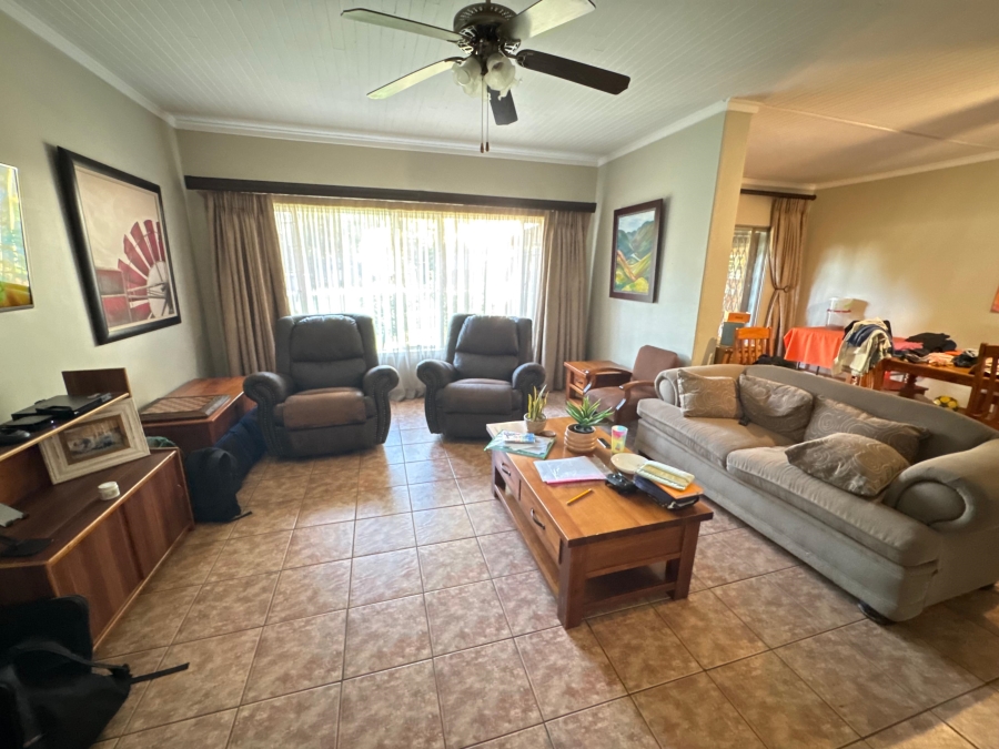 4 Bedroom Property for Sale in Meyerton Central Gauteng