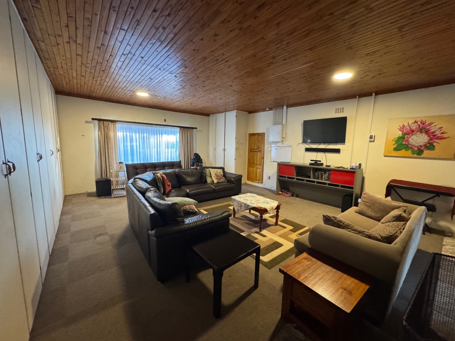 4 Bedroom Property for Sale in Meyerton Central Gauteng