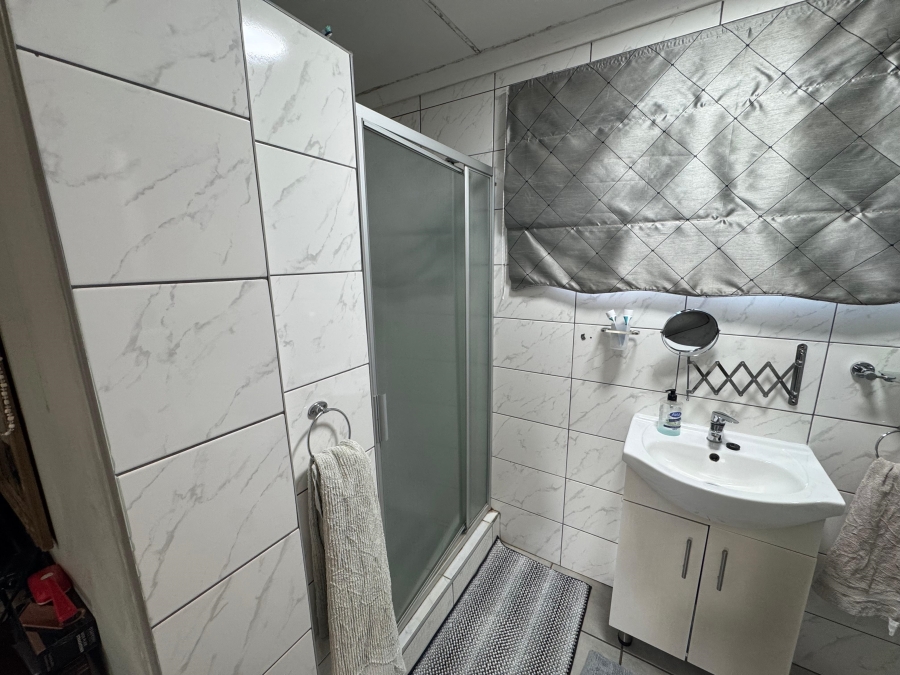 4 Bedroom Property for Sale in Meyerton Central Gauteng