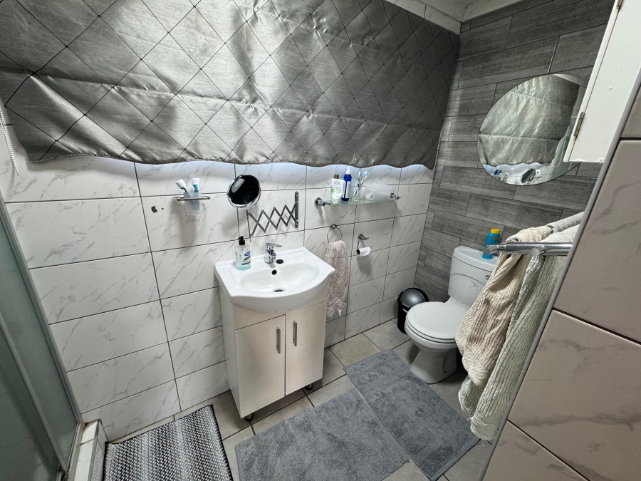 4 Bedroom Property for Sale in Meyerton Central Gauteng