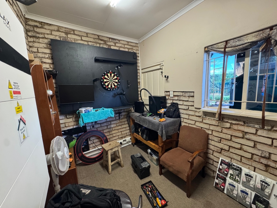 4 Bedroom Property for Sale in Meyerton Central Gauteng