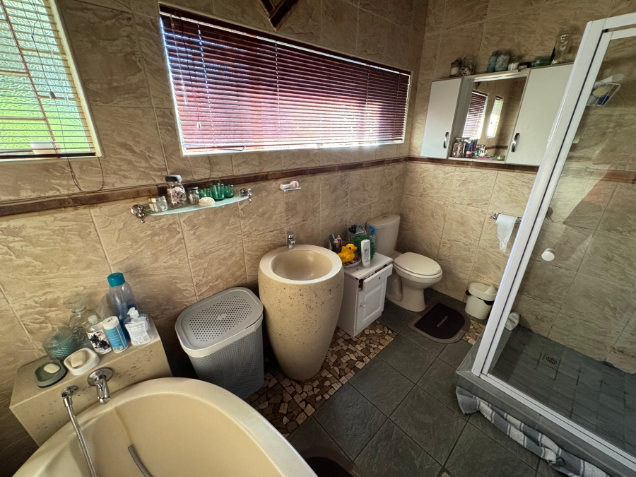 4 Bedroom Property for Sale in Meyerton Central Gauteng