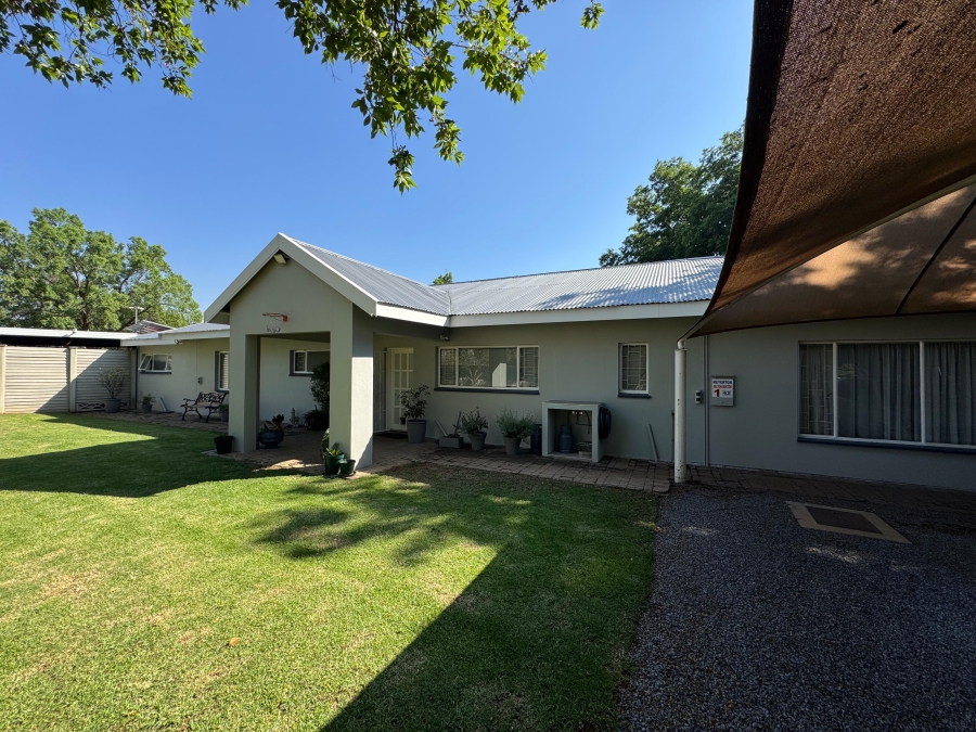 4 Bedroom Property for Sale in Meyerton Central Gauteng