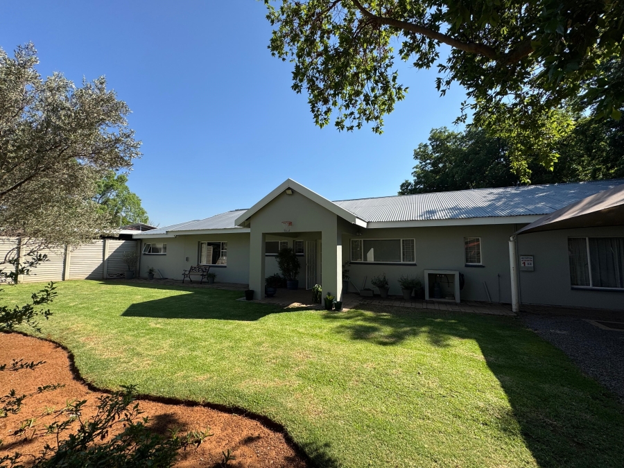 4 Bedroom Property for Sale in Meyerton Central Gauteng