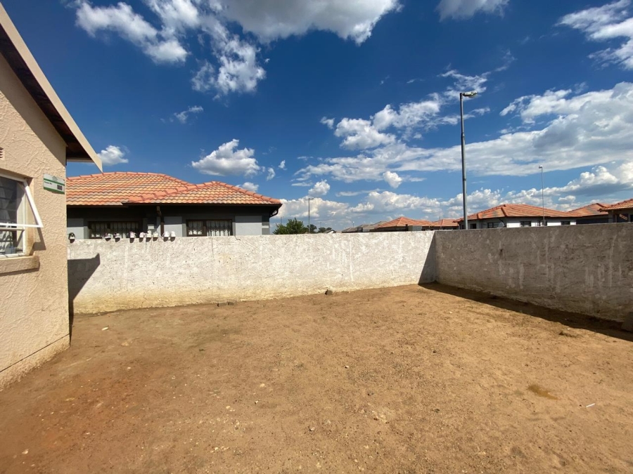 2 Bedroom Property for Sale in Vanderbijlpark CE 7 Gauteng