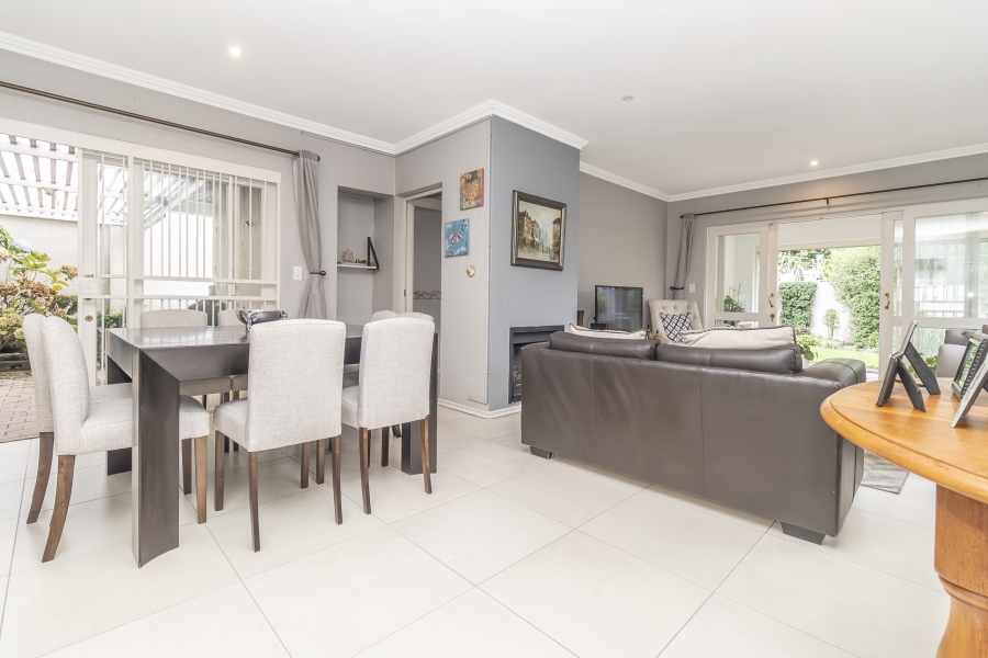 3 Bedroom Property for Sale in Magaliessig Gauteng