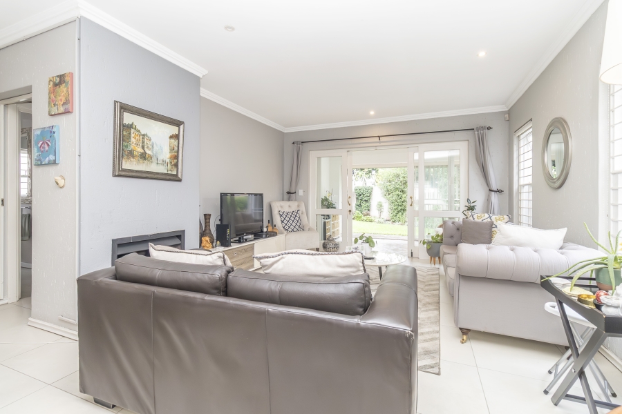 3 Bedroom Property for Sale in Magaliessig Gauteng