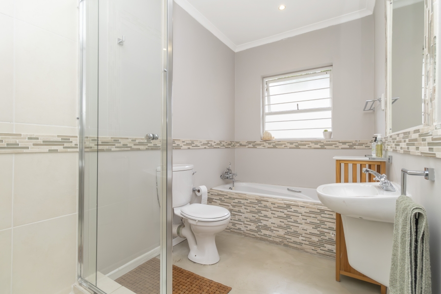 3 Bedroom Property for Sale in Magaliessig Gauteng