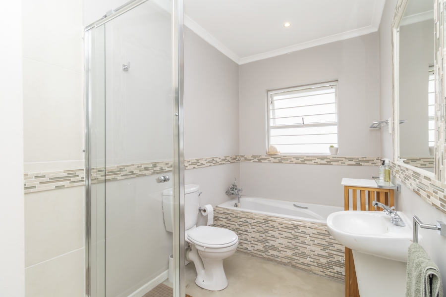 3 Bedroom Property for Sale in Magaliessig Gauteng