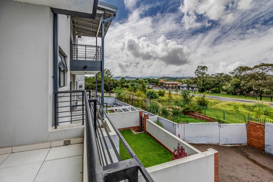 1 Bedroom Property for Sale in Lonehill Gauteng