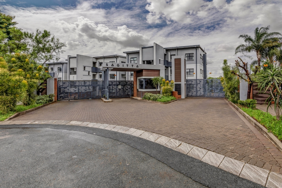 1 Bedroom Property for Sale in Lonehill Gauteng
