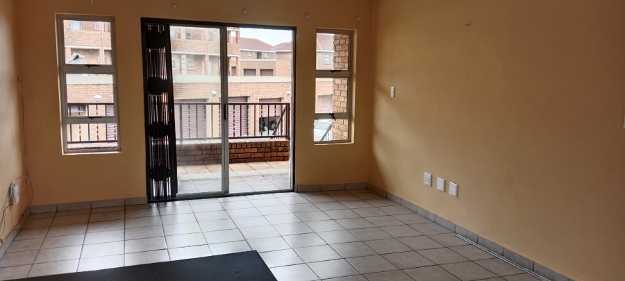2 Bedroom Property for Sale in Birchleigh Gauteng