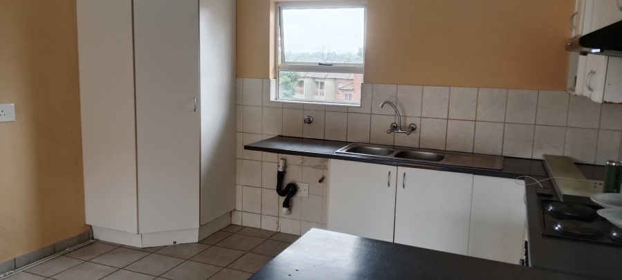 2 Bedroom Property for Sale in Birchleigh Gauteng