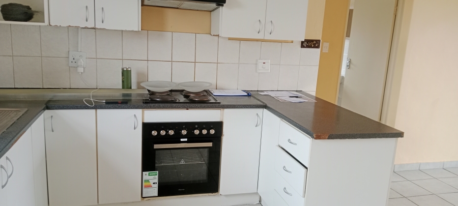 2 Bedroom Property for Sale in Birchleigh Gauteng