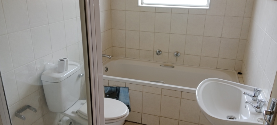 2 Bedroom Property for Sale in Birchleigh Gauteng
